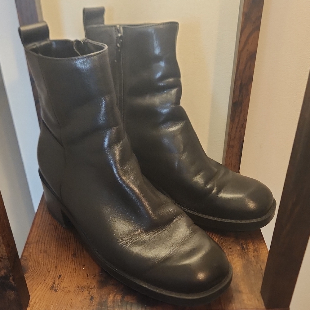 Westies Leather Heeled Boots